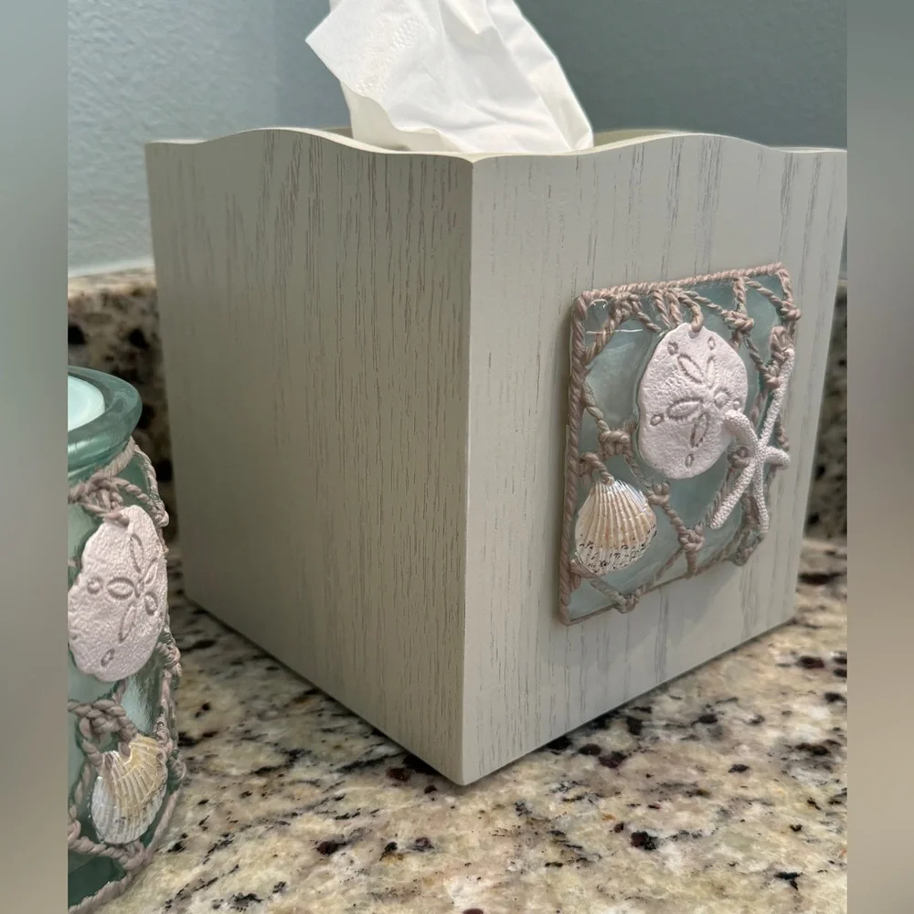 NWT Seaglass Tissue Box